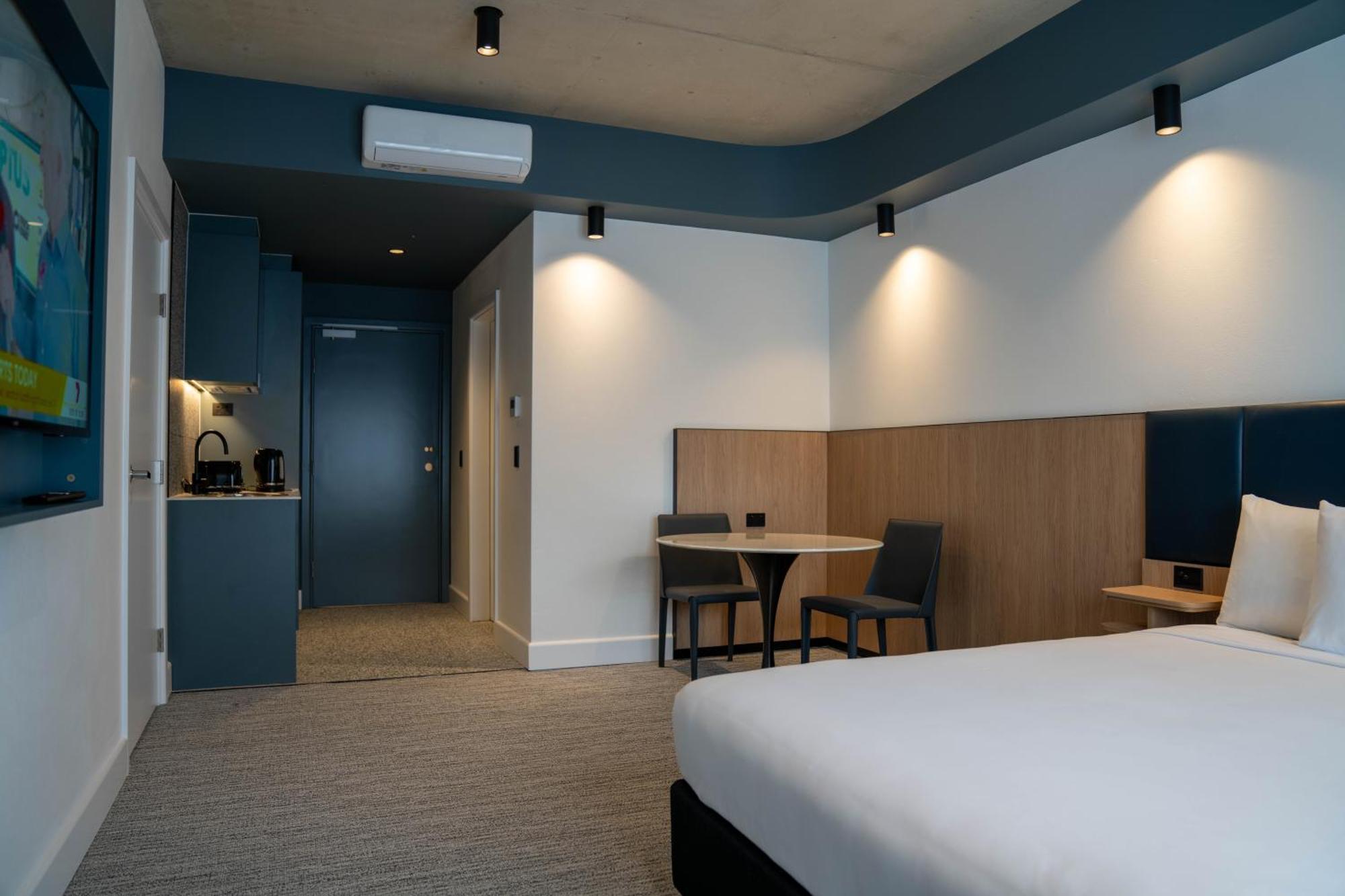 Value Suites Penrith Exterior photo